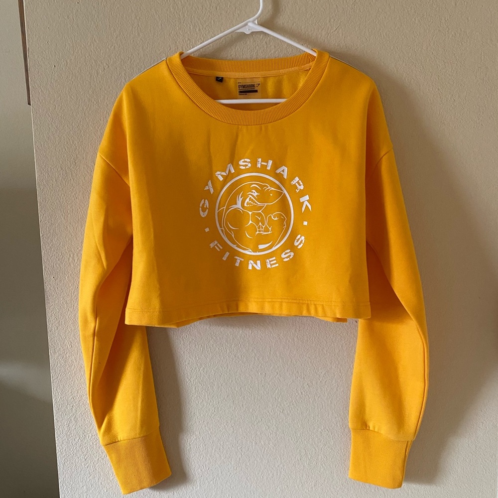 GymShark Cropped Legacy Crewneck